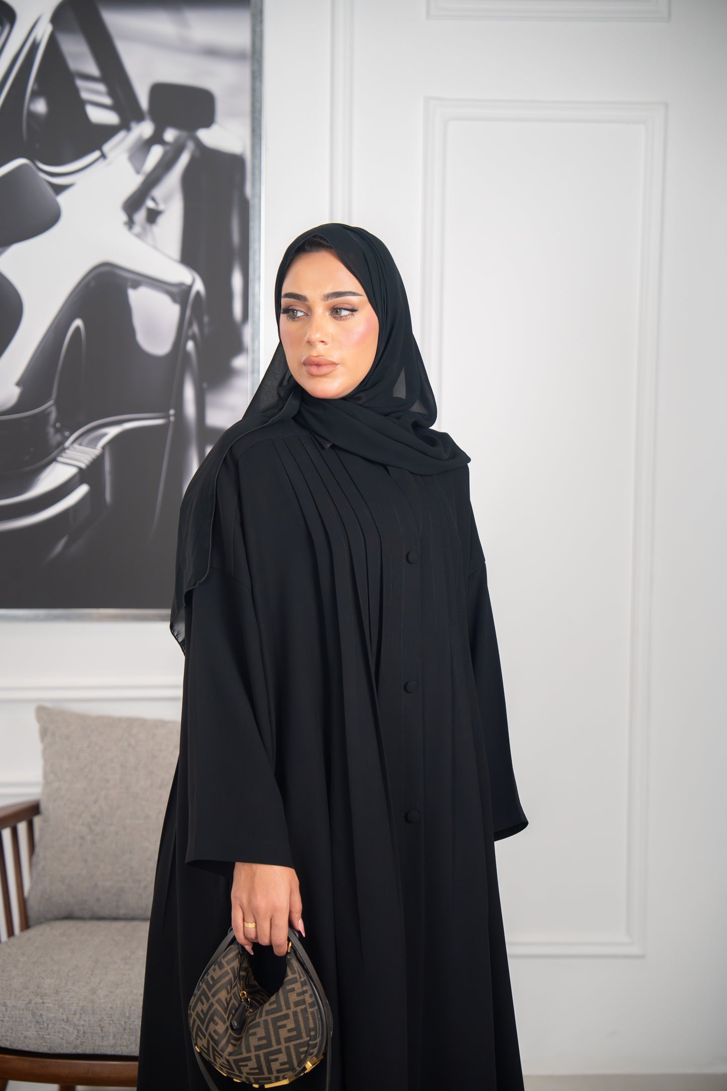 Tayrah Abaya – Pleated Elegance in Motion