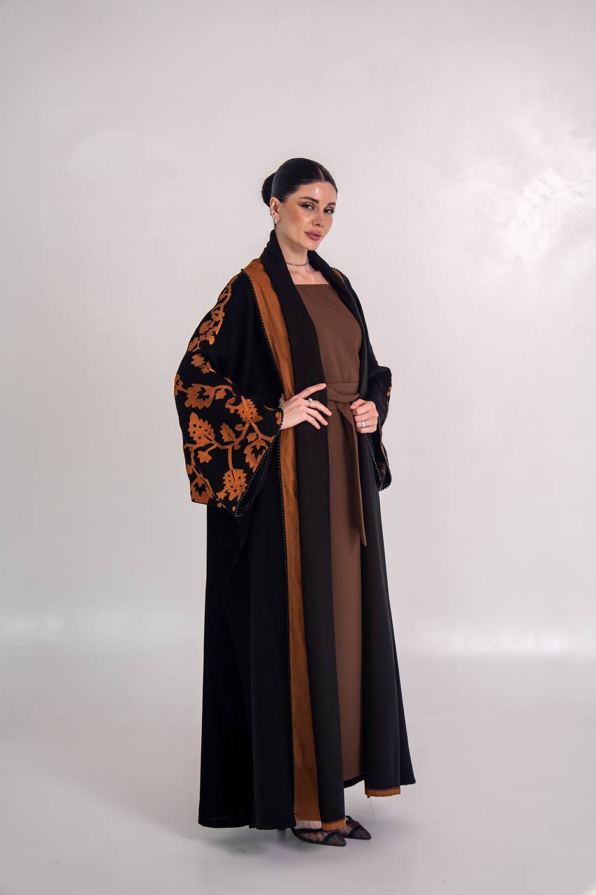 Velvet bisht abaya with embroidered crepe
