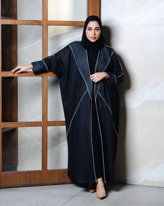 Linen abaya in black with jeans