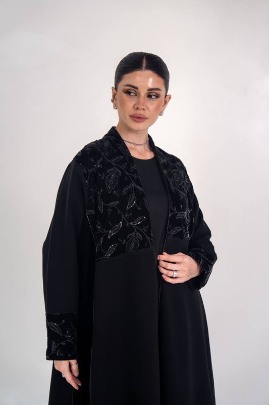 Crepe abaya with embroidered velvet