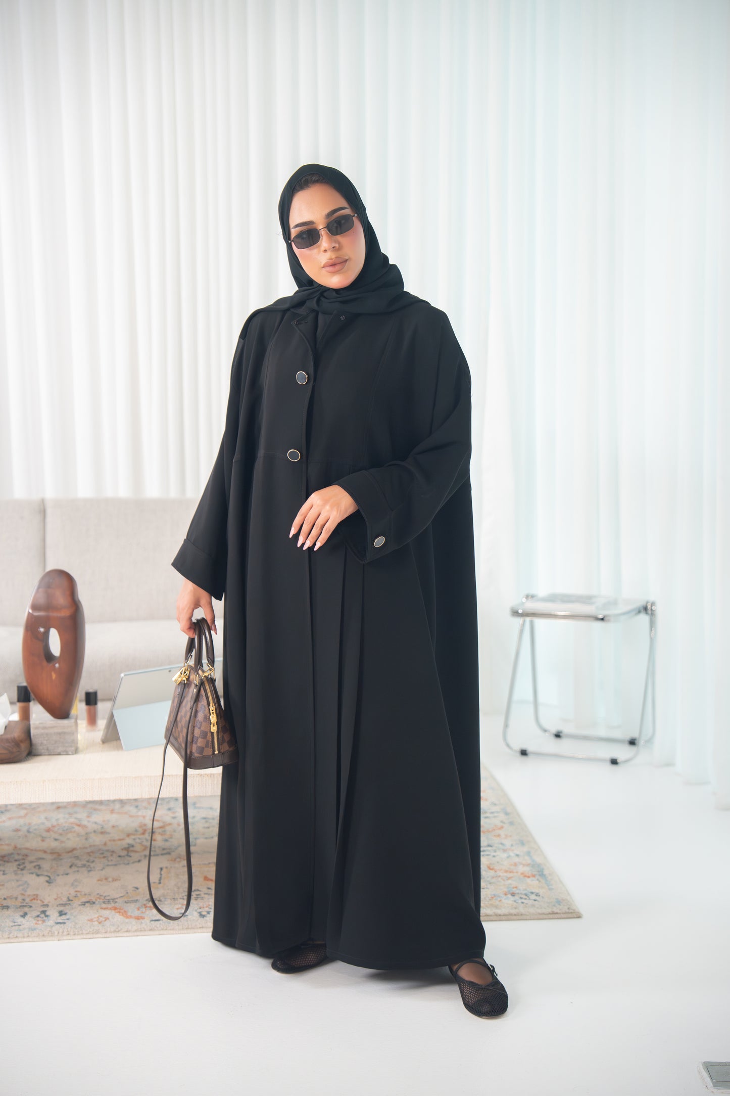 عباية ليالي – أناقة كلاسيكية في كريب كوبا