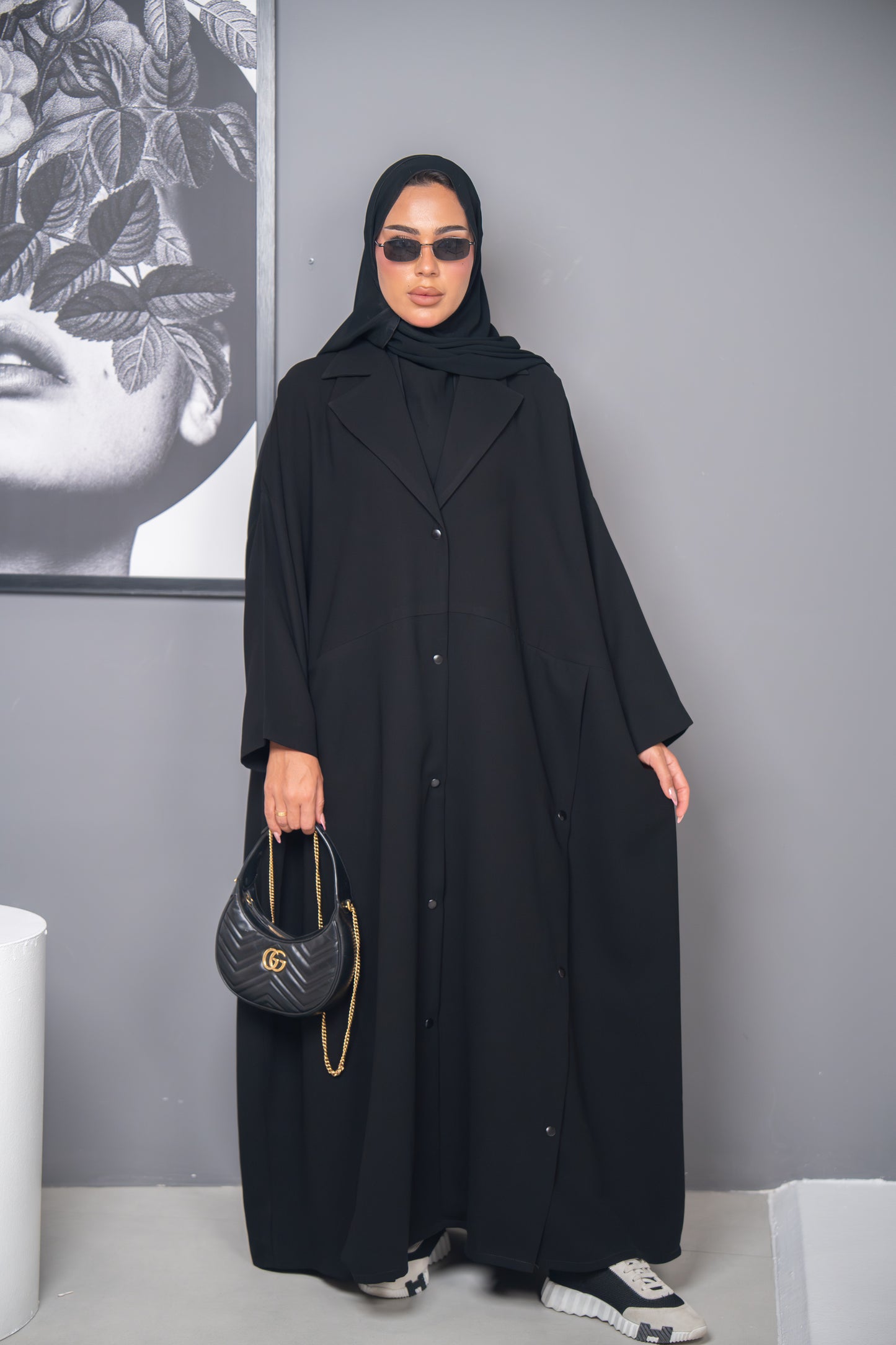 عباية نوران - تصميم أنيق من الكريب الكوبي