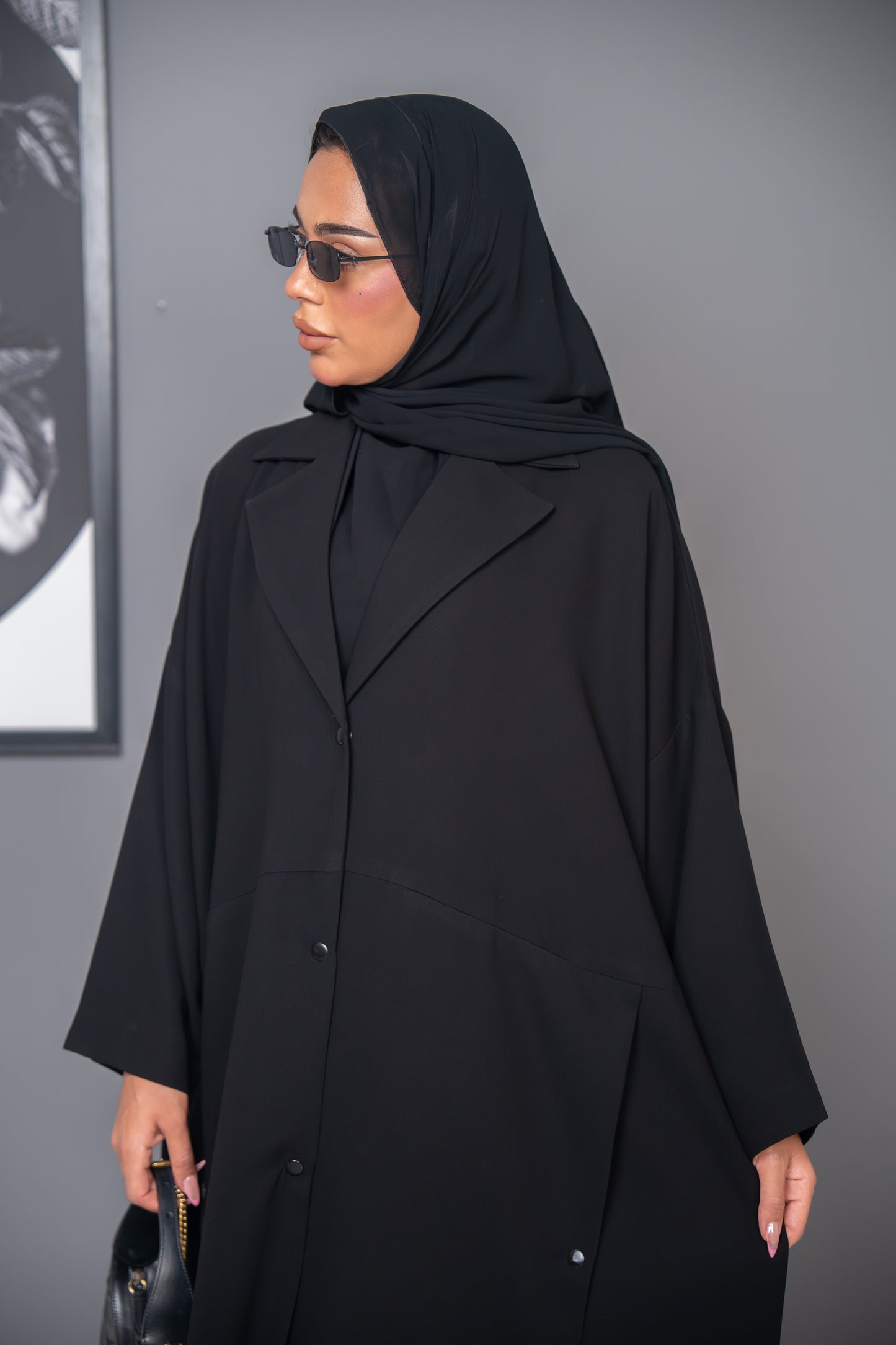 عباية نوران - تصميم أنيق من الكريب الكوبي