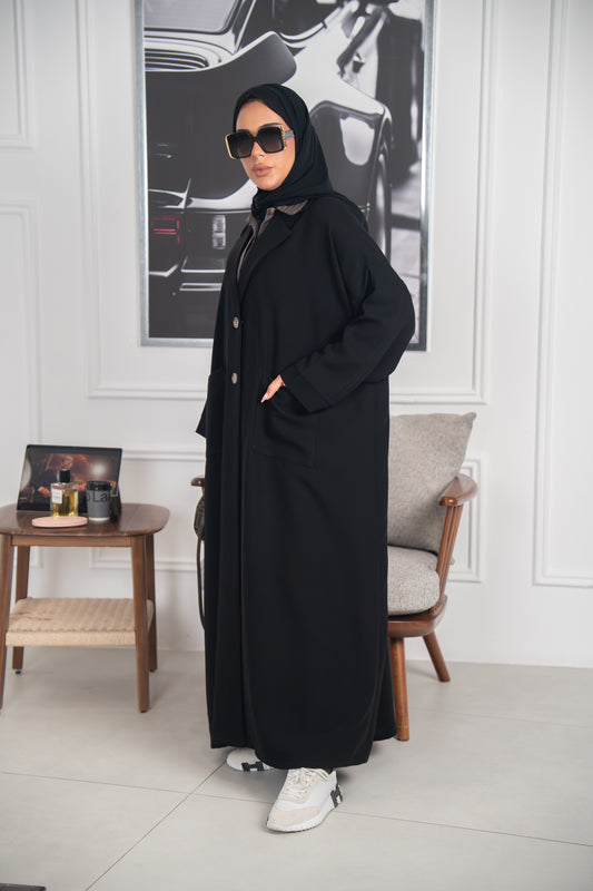 Rihla Abaya – Urban Elegance in Crepe Cuba