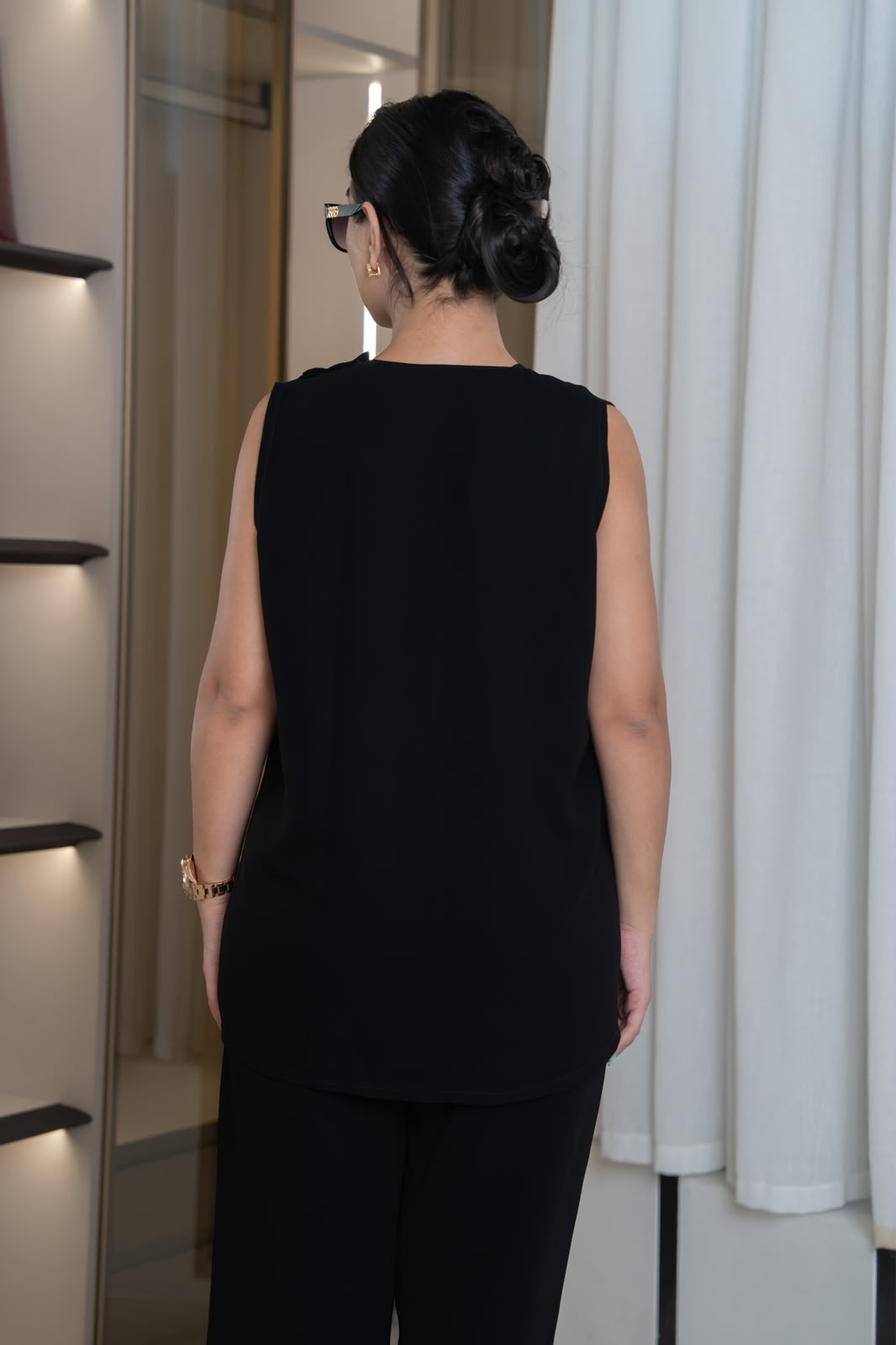 Black crepe blouse and pants set.C:1117