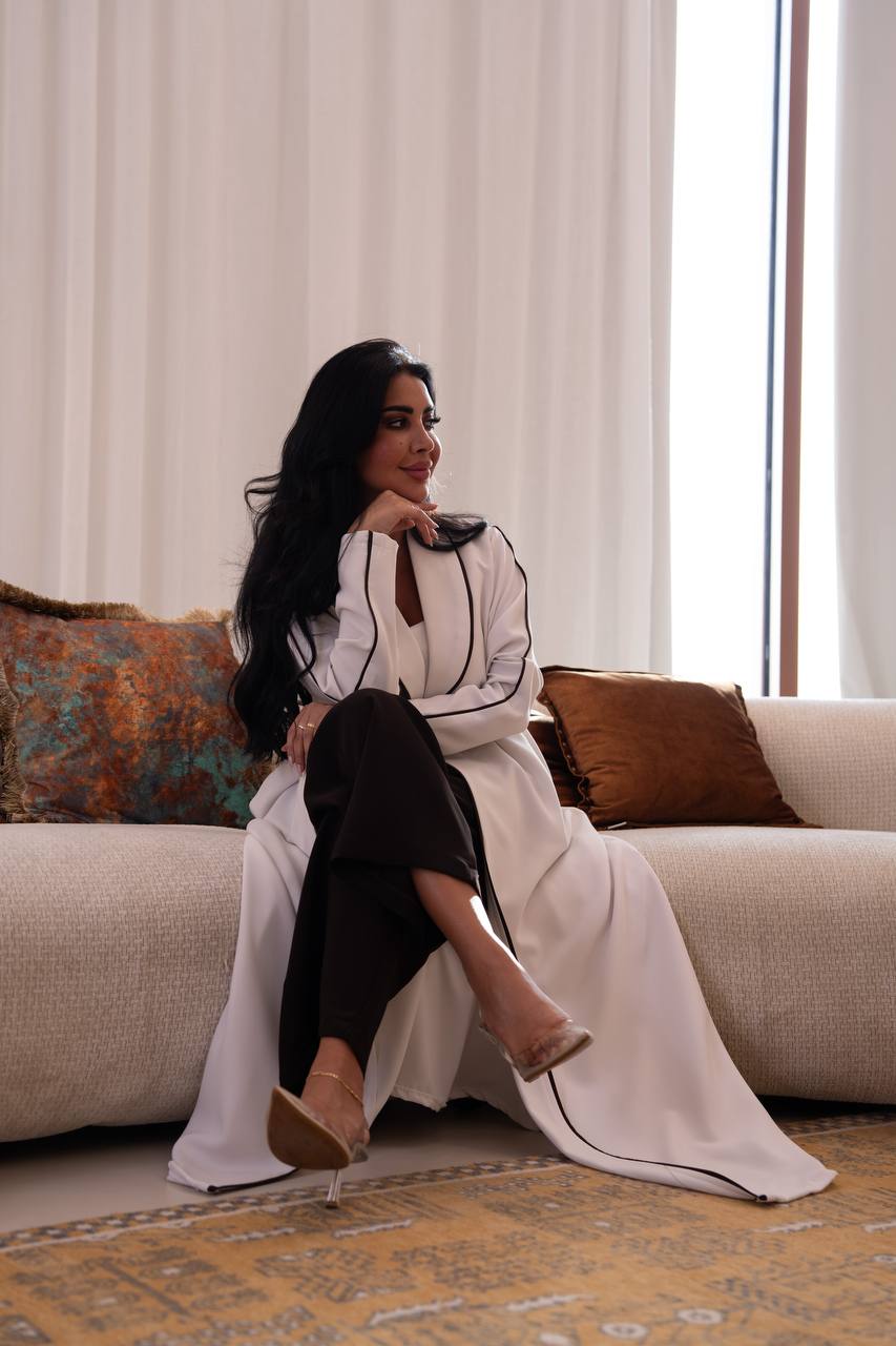White crepe fabric abaya. C:1093
