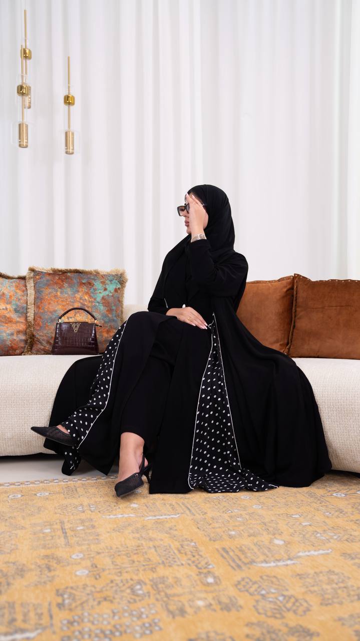 عباية كريب باللون الاسود C:1098 