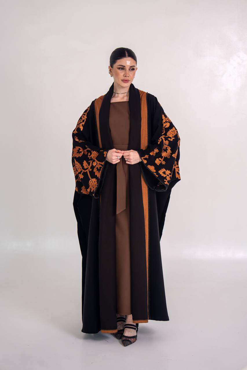 Velvet bisht abaya with embroidered crepe