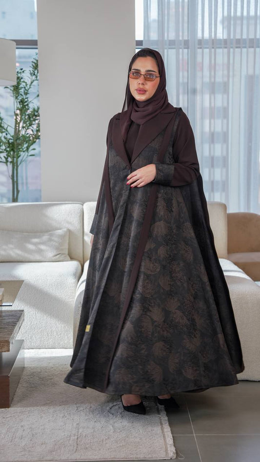 Plain crepe blazer abaya with floral crepe.C;1060