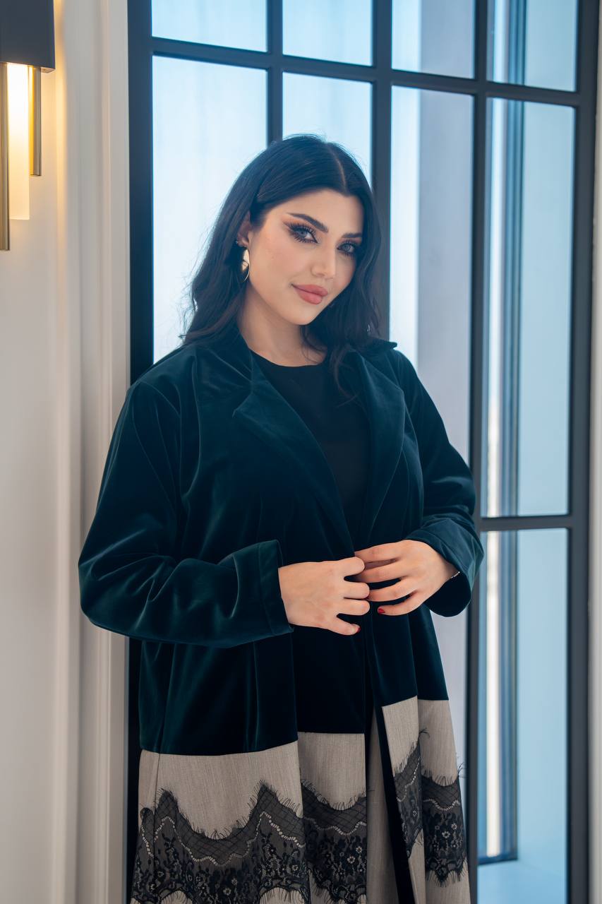 عباية مخمل و كريب مع جوبير 