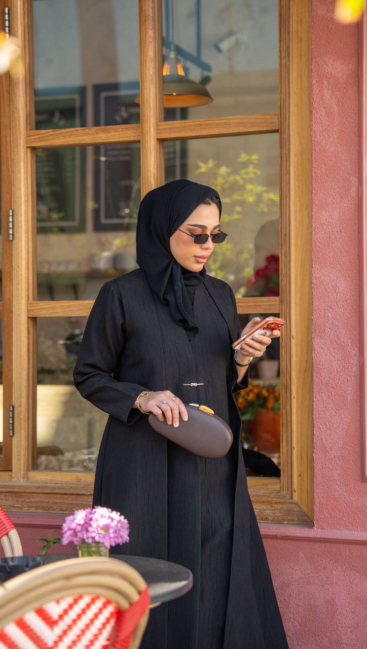 عباية كريب باللون الاسود