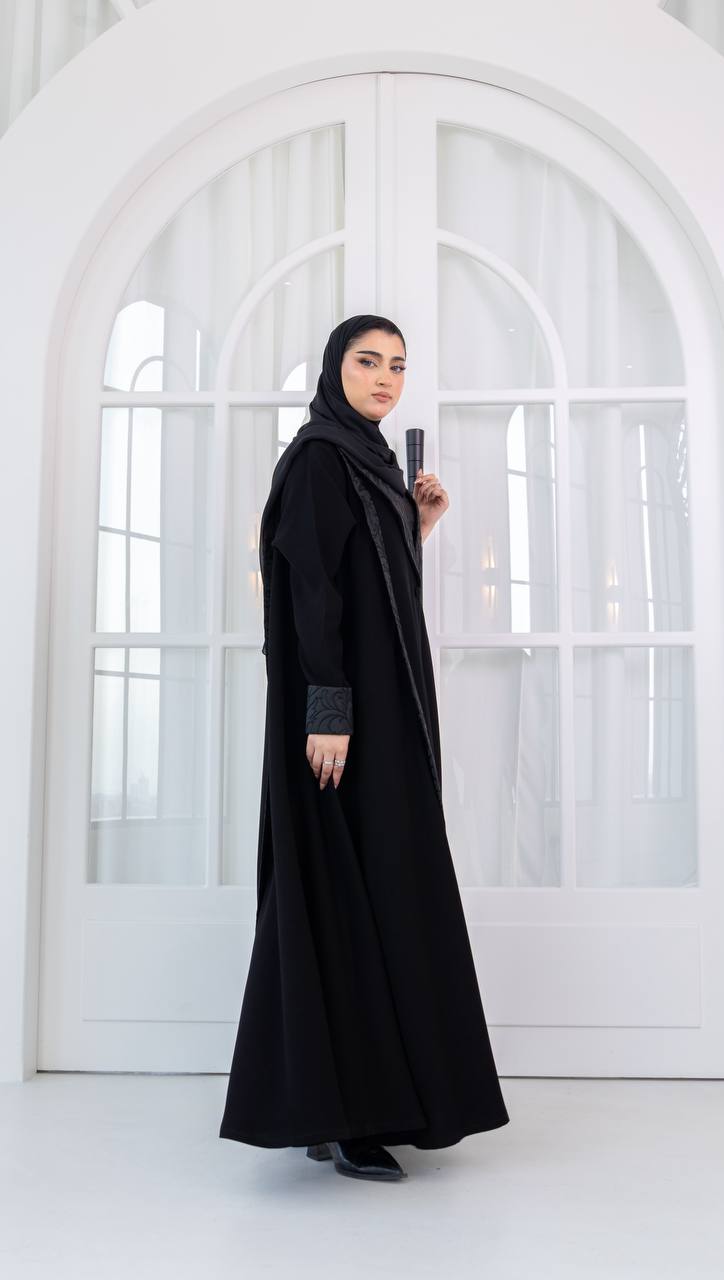 Black crepe abaya with jacquard. C:1082