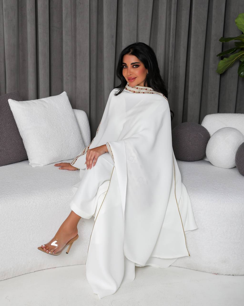 White crepe shawl with embroidery.C;1054