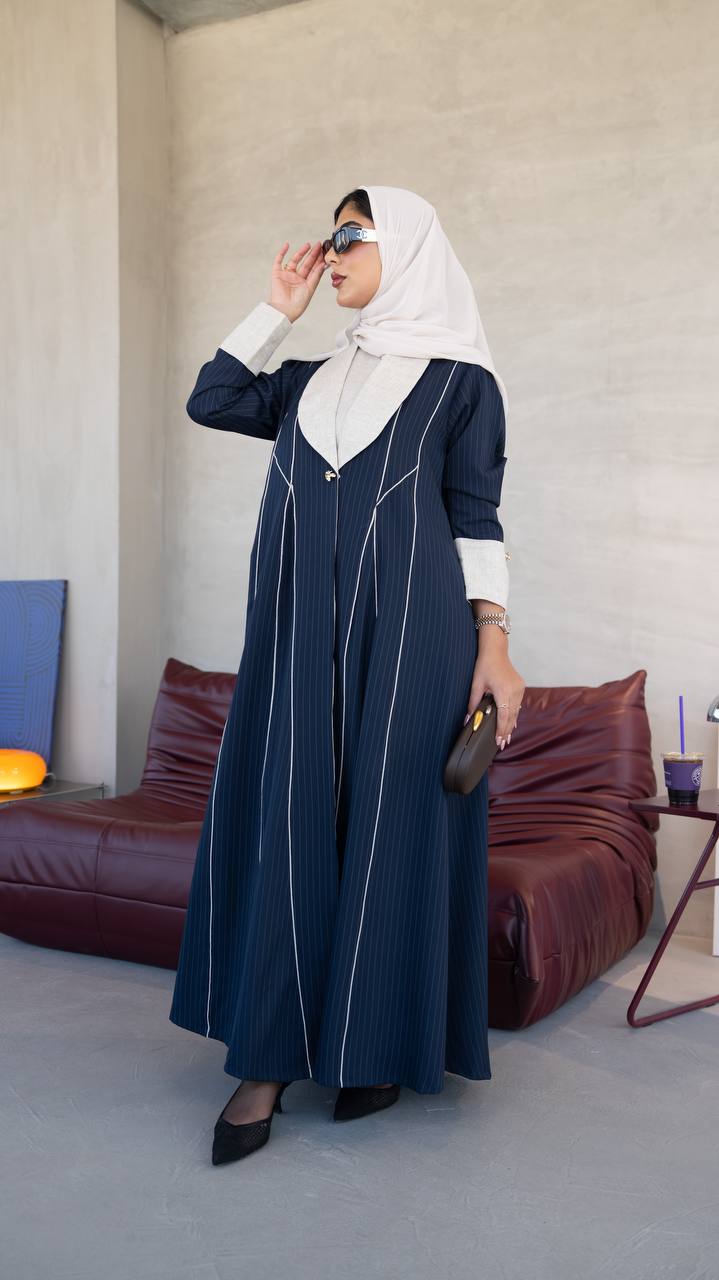 Linen abaya in navy blue . C:1097