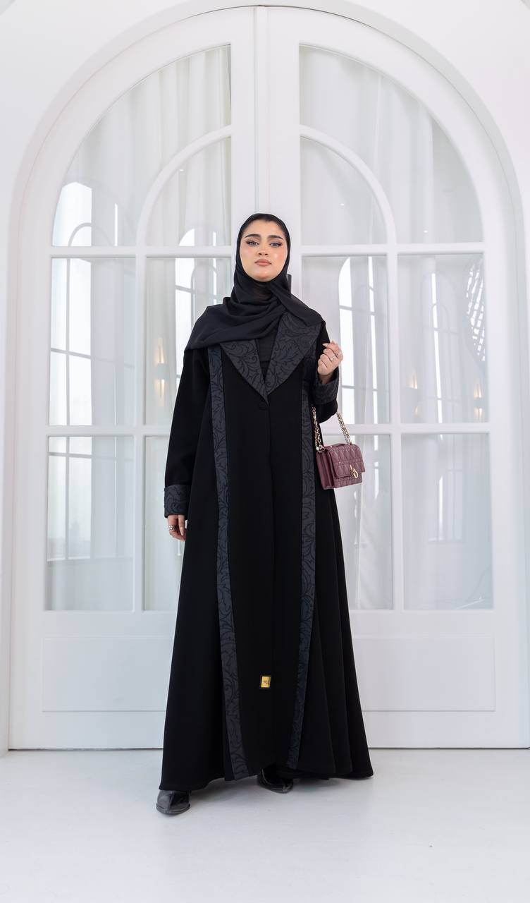 Black crepe abaya with jacquard. C:1082