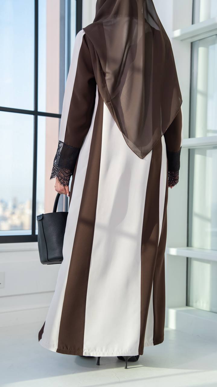 عباية كريب مع دانتيل . C:1091