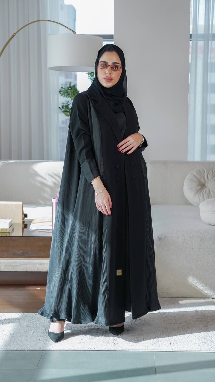 Crepe abaya with silk crepe, in black.C:1076