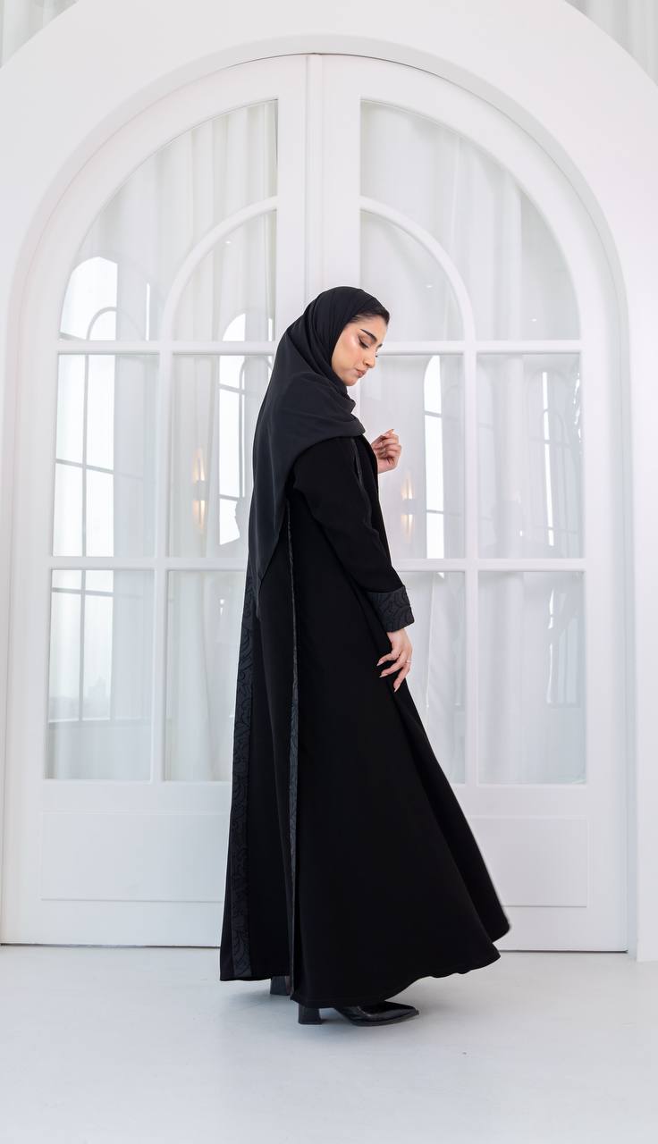 Black crepe abaya with jacquard. C:1082