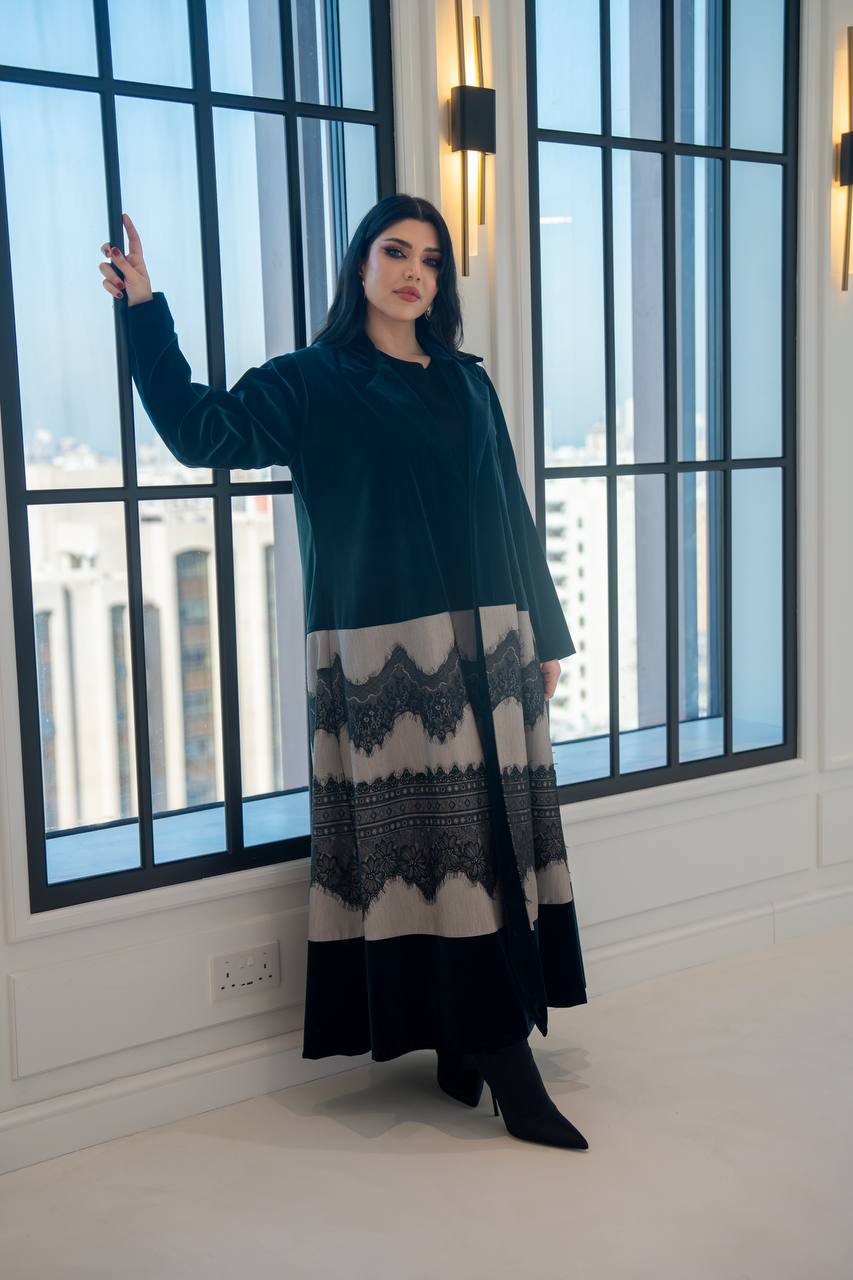 عباية مخمل و كريب مع جوبير 