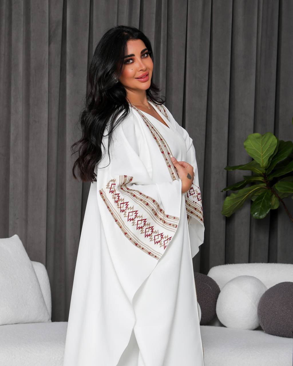 White crepe shawl with embroidery.C;1054