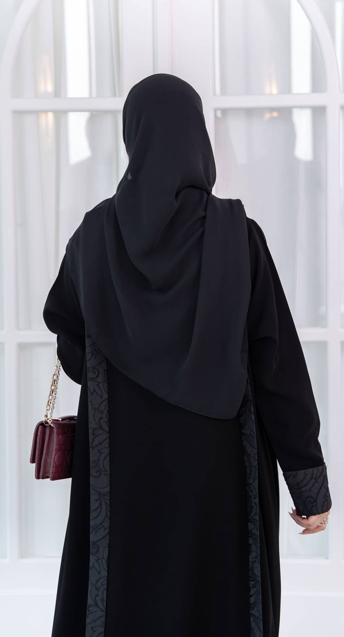 Black crepe abaya with jacquard. C:1082
