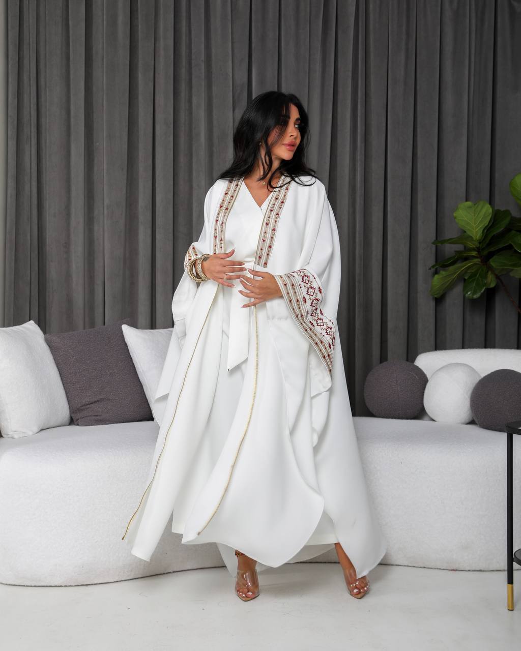 White crepe shawl with embroidery.C;1054