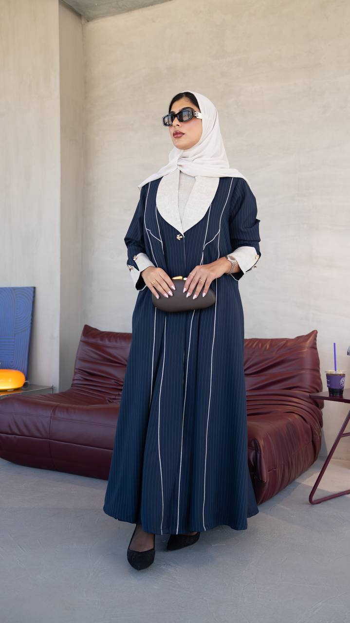 Linen abaya in navy blue . C:1097