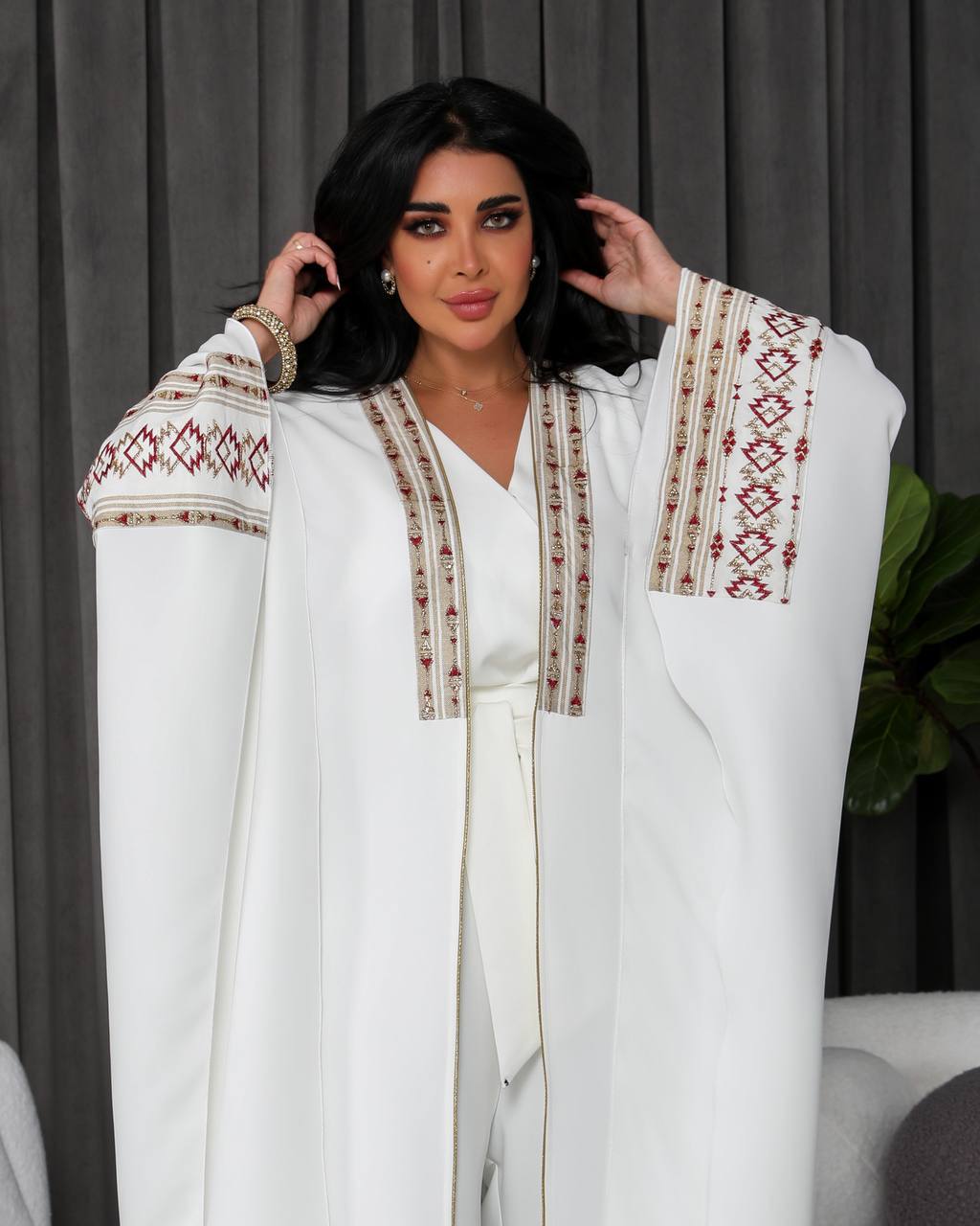 White crepe shawl with embroidery.C;1054
